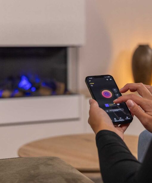 Styr den elektriske peisen med mobilen